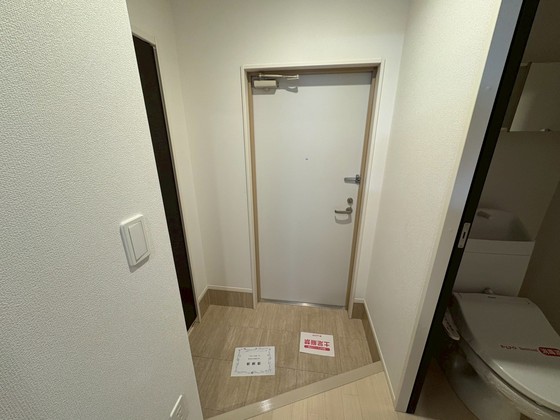 玄関　※別部屋の写真です