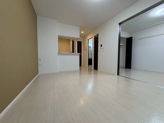 居室・リビング　※別部屋の写真です