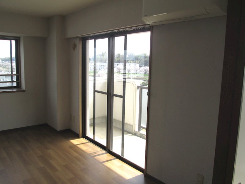 居室・リビング　ゆったり過ごせるリビングルーム。