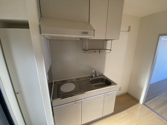 キッチン　※別号室の写真です。