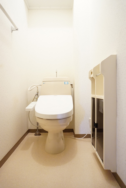 トイレ　※別部屋参考写真