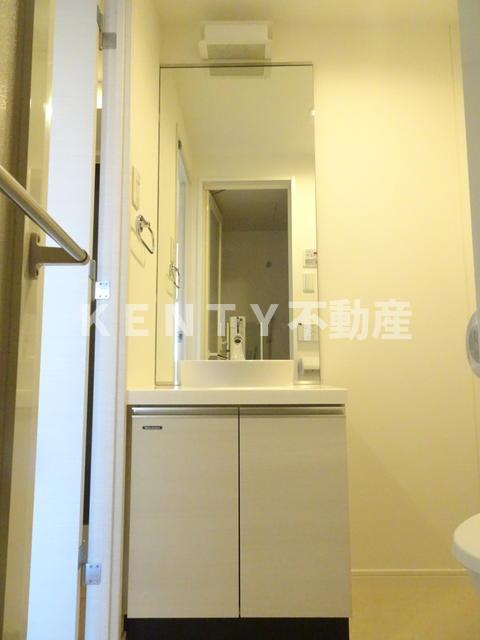 洗面設備　コンパクトで使いやすい洗面所