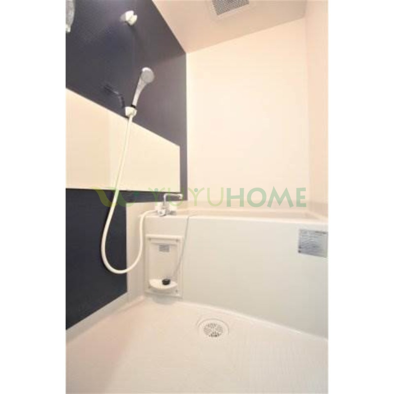 バス・シャワールーム　※間取り・設備等に相違がある場合は、現状優先※