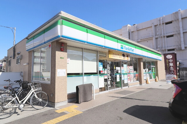 コンビニ　ファミリーマート 巽中三丁目店（コンビニ）まで347m