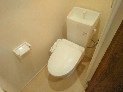 トイレ　温水洗浄便座