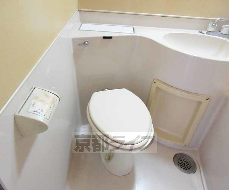 トイレ　広いお手洗いです。