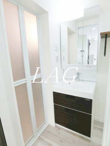 洗面設備　洗面台です。