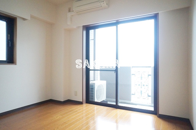 居室・リビング　使いやすい形の為、レイアウトを楽しめます♪