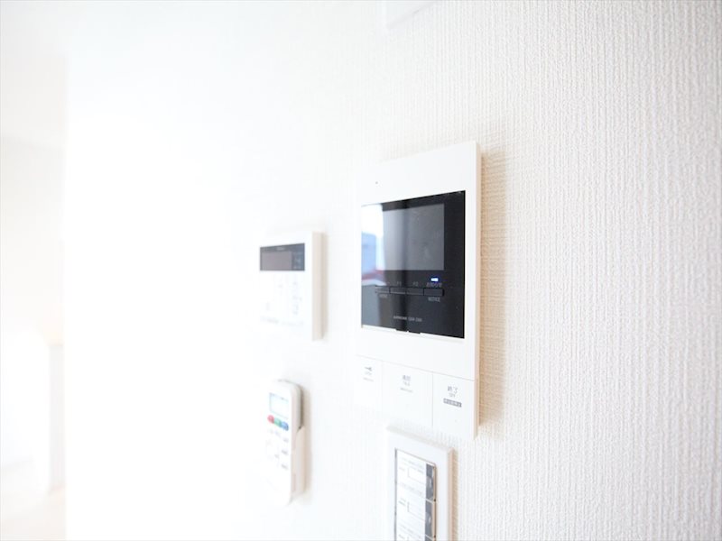 セキュリティ　モニター付きインターホン