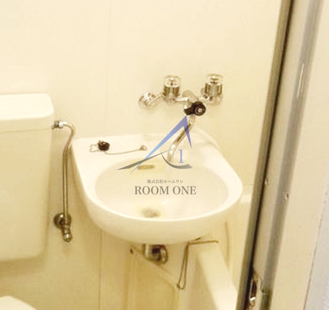 洗面設備　洗面台です。