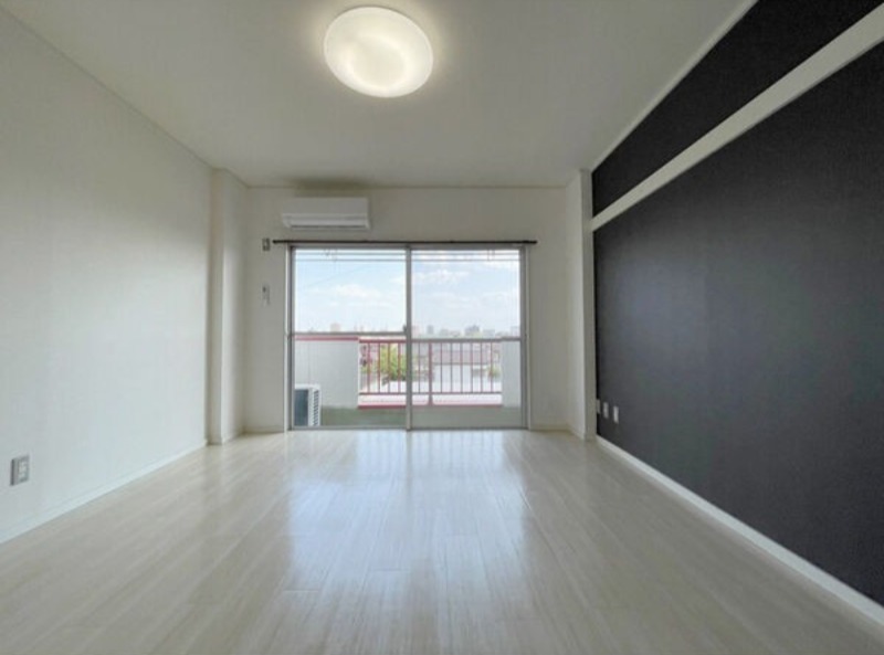 居室・リビング　図面と現状に相違がある場合には現状を優先