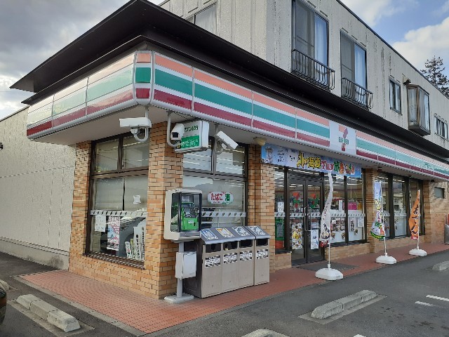 コンビニ　セブンイレブン高崎里見店（コンビニ）まで2300m