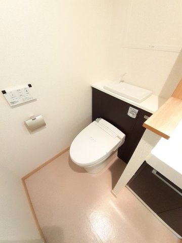 トイレ　落ち着いたトイレです
