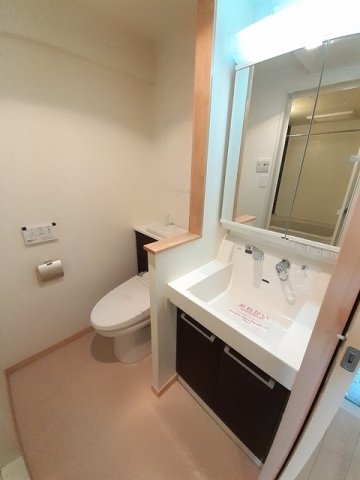 洗面設備　使いやすい洗面所です