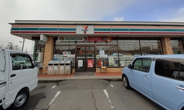 コンビニ　セブンイレブン新発田五十公野店（コンビニ）まで900m