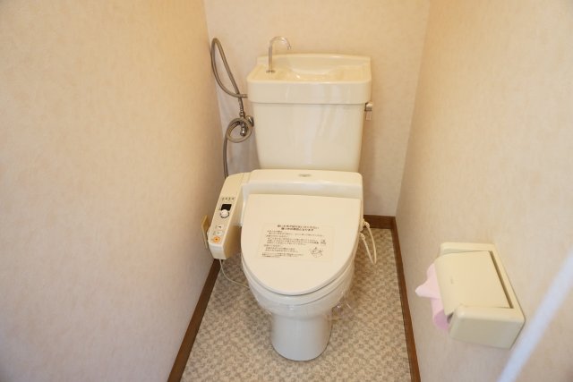 トイレ　トイレもきれいです