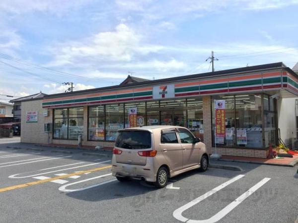 コンビニ　セブンイレブン　彦根平田小学校前店（コンビニ）まで420m