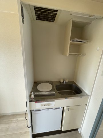 キッチン　(参考)同マンション同間取り他部屋の写真