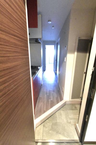 玄関　別部屋の参考写真です。現況有姿