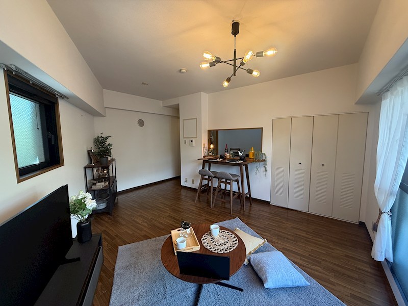 カーサコモド芦屋の居間写真