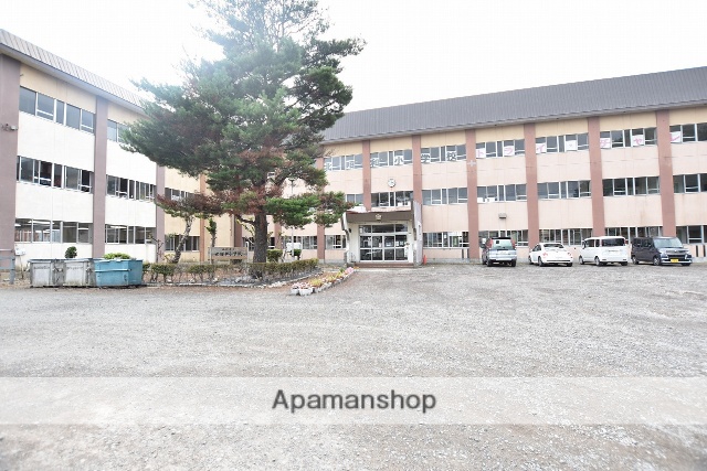 小学校　函館市立北昭和小学校（小学校）まで23m