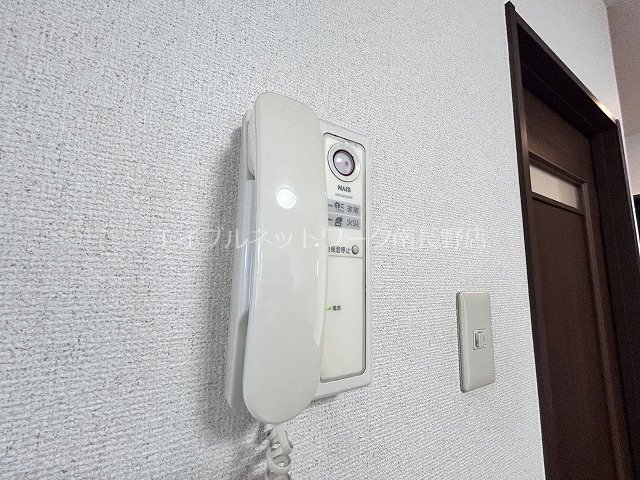 セキュリティ　参考：201号室（内装・設備が異なる場合があります。）