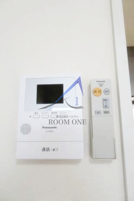 セキュリティ　モニター付きインターホンです。