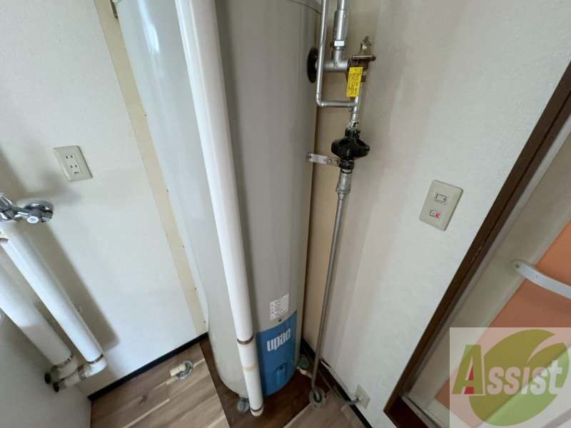 その他設備　電気温水器です。オール電化でお得で安心ですね。