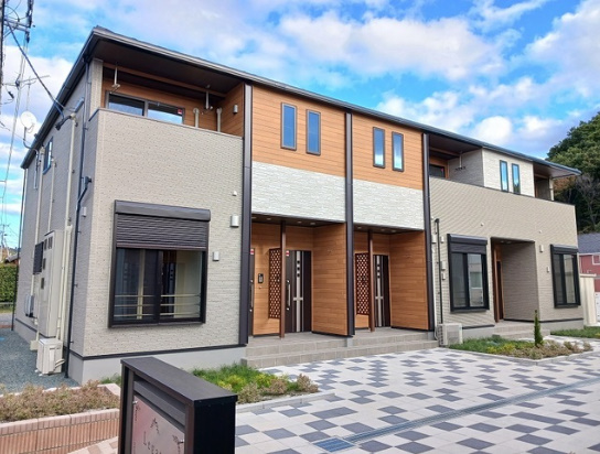 建物外観　２階建てアパート