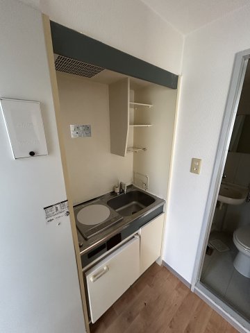 キッチン　コンパクトなキッチンで掃除もラクラク
