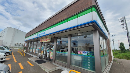 コンビニ　ファミリーマート石狩花川北1条店（コンビニ）まで483m