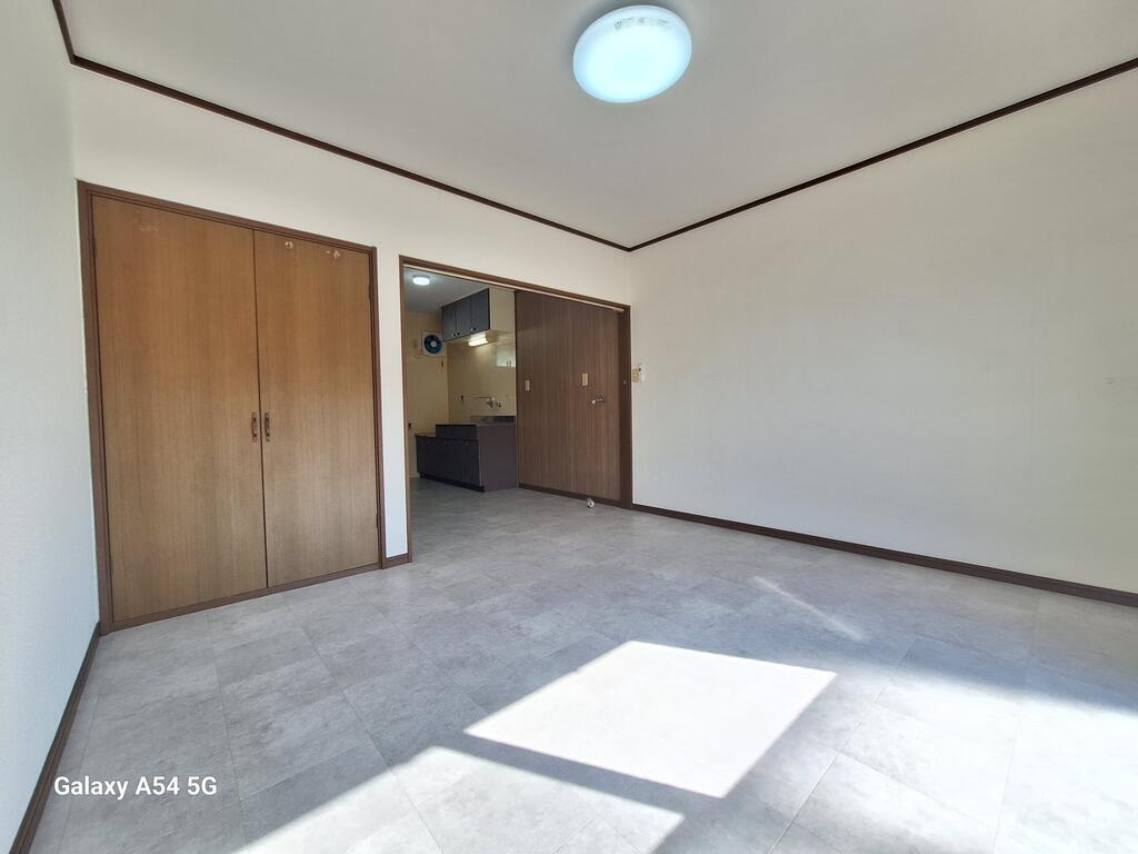 その他部屋・スペース　床・天井張り替え済み
