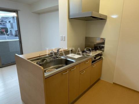 キッチン　同物件別部屋です。