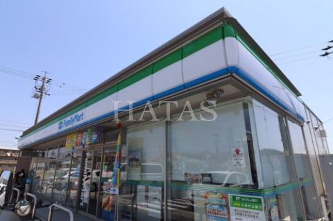 コンビニ　ファミリーマート　安城町若葉店（コンビニ）まで400m