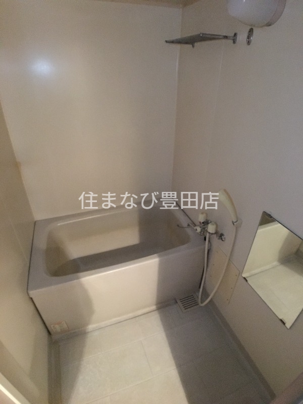 バス・シャワールーム　同型別部屋写真