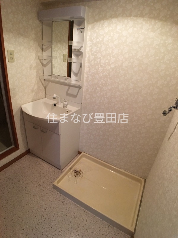 洗面設備　同型別部屋写真