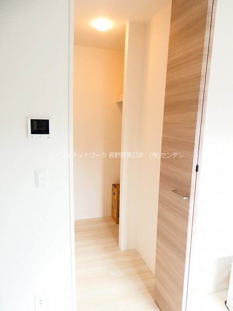 収納　※写真は102号室のものです。（参考）