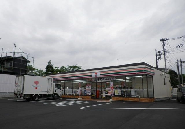 コンビニ　セブンイレブン御殿場二枚橋店（コンビニ）まで550m