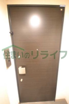 玄関　サンピエス根津