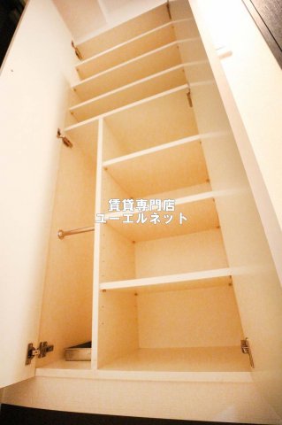 その他設備　収納力たっぷりのシューズボックスで玄関すっきり！