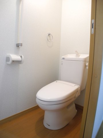 トイレ　※類似間取りの1階のお部屋の写真です※