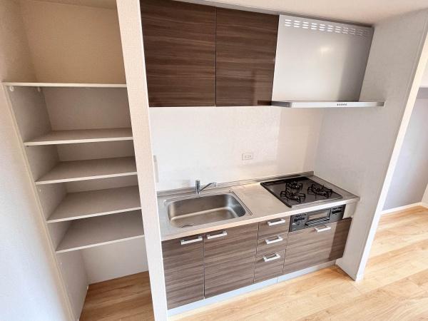 キッチン　※同物件内の別のお部屋の写真になります