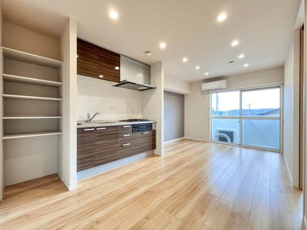 居室・リビング　※同物件内の別のお部屋の写真になります