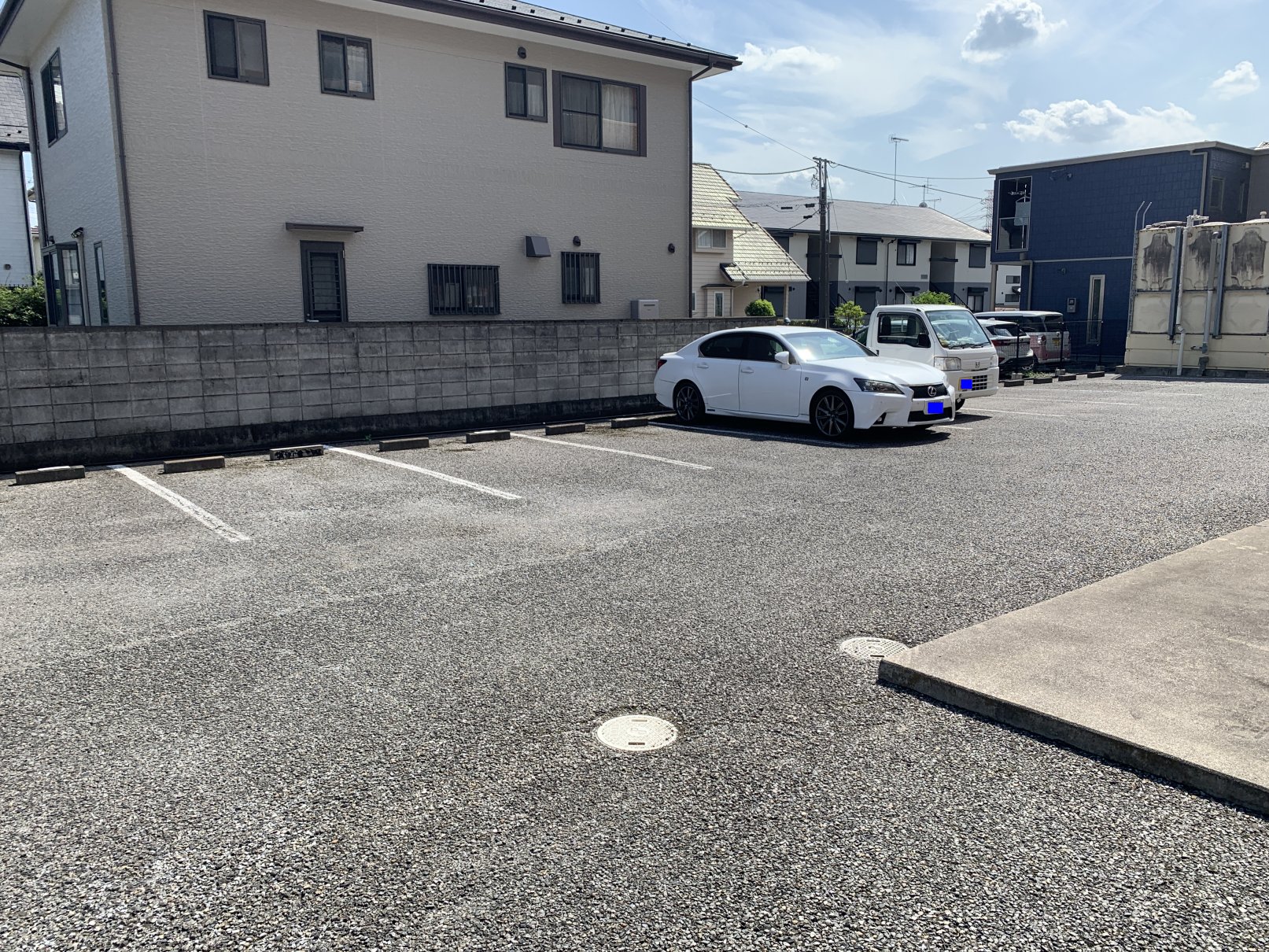 駐車場　敷地内駐車スペース