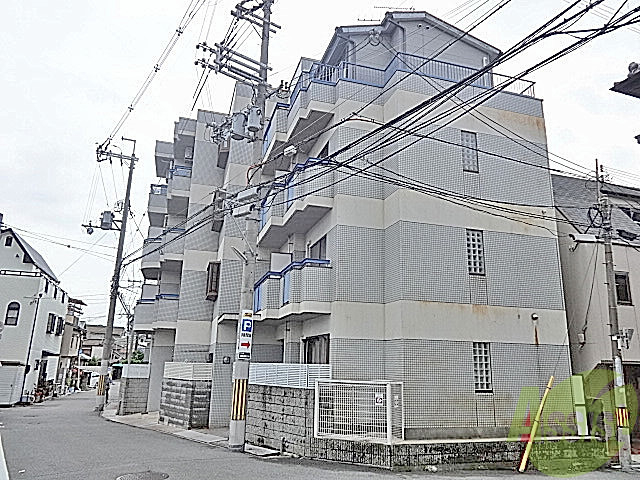 建物外観　豊中市蛍池北町「ヴィラ・ルシオール」