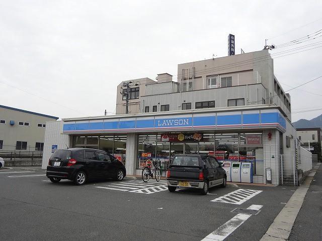 コンビニ　ローソン／八幡町上津役東店（コンビニ）まで273m