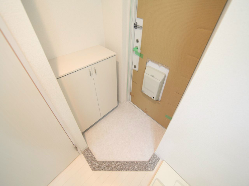 玄関　玄関　シューズボックス（収納充実ししてます）