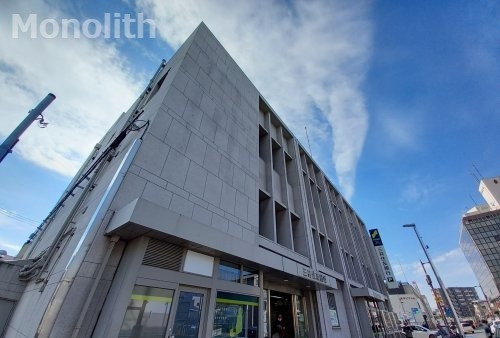 銀行　三井住友銀行岸和田支店（銀行）まで548m