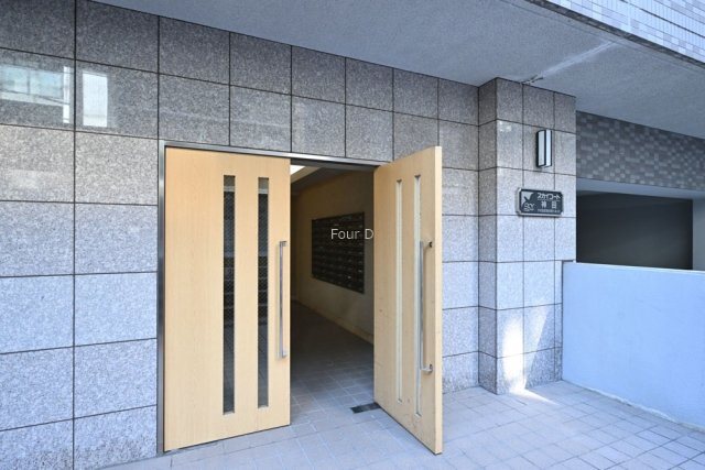 エントランス　《見学予約受付中》設備充実分譲賃貸マンション