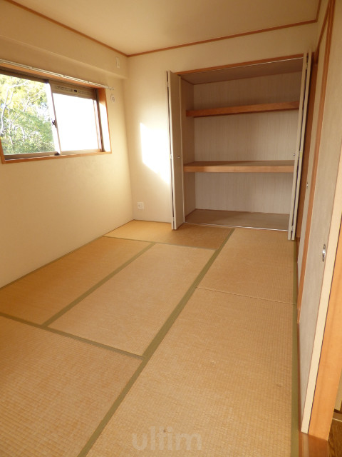 収納　※同タイプの他のお部屋です